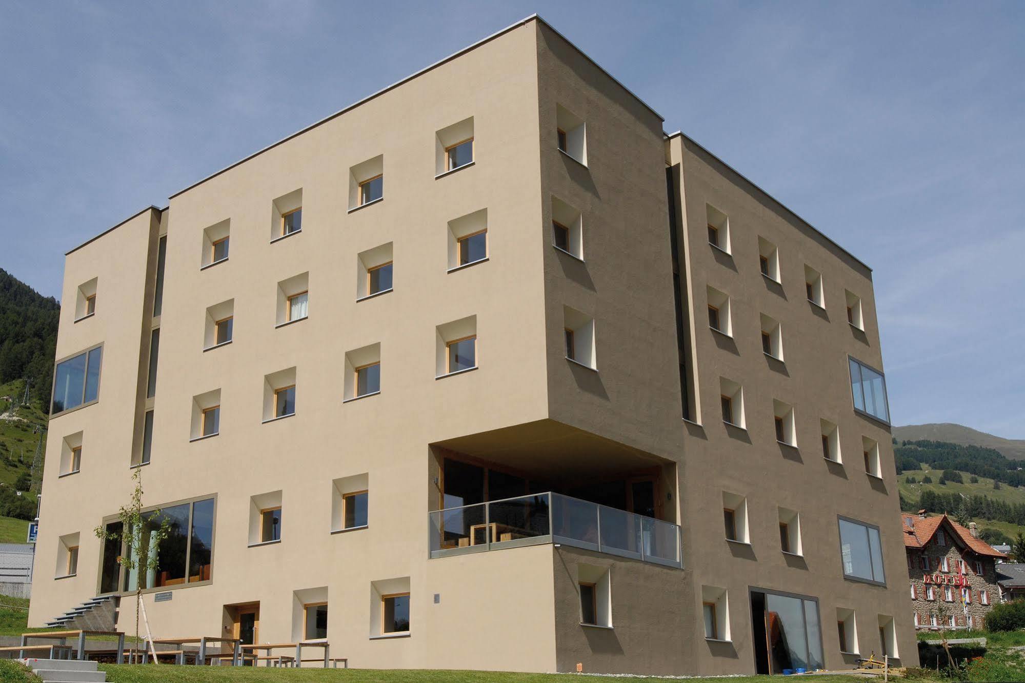 Scuol Youth Hostel מראה חיצוני תמונה